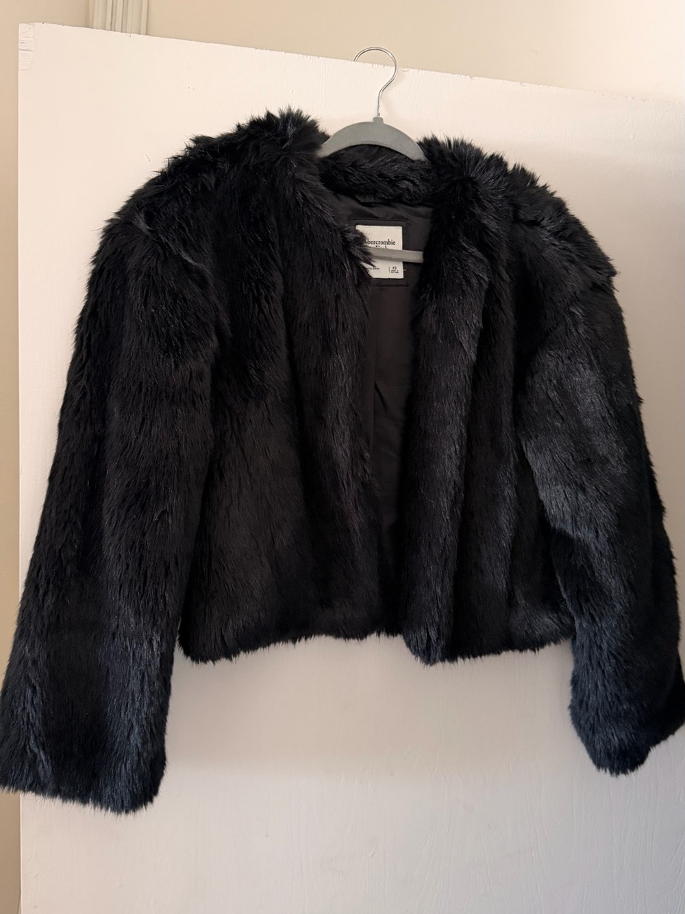 Abercrombie & Fitch Black Faux Fur Cropped Jacket